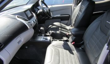 2011 Mitsubishi L200 full